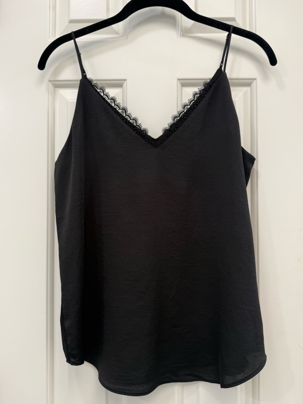 Express - Black Lace-Trim V-Neck Cami Top